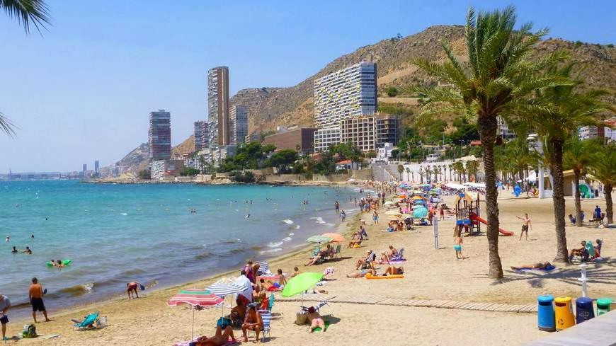Zafiro Alicante Esterno foto